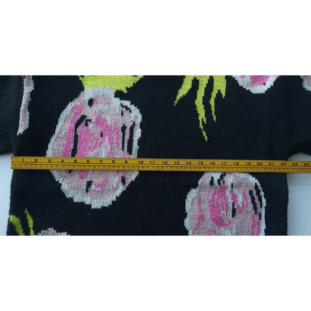 Cawaii French Black Pink Floral Intarsia Knit Sweater - L - Picture 6 of 8